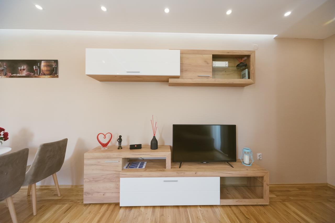 Apartment Luxury Explorer Podgorica Zewnętrze zdjęcie