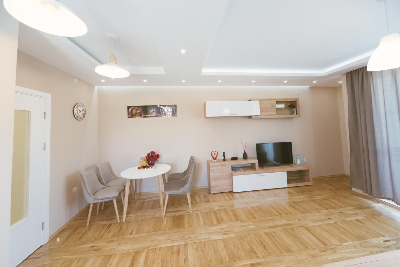 Apartment Luxury Explorer Podgorica Zewnętrze zdjęcie