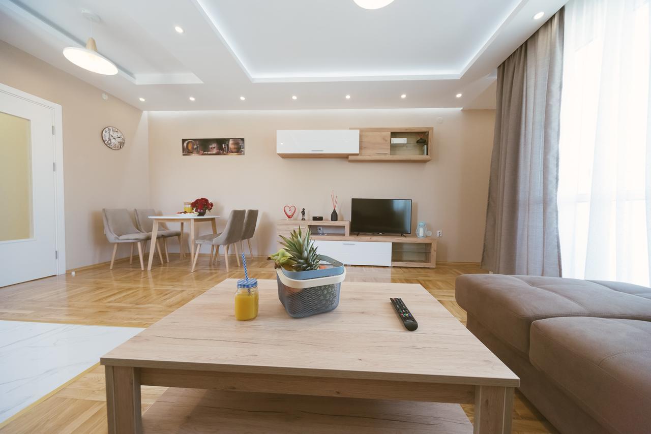 Apartment Luxury Explorer Podgorica Zewnętrze zdjęcie