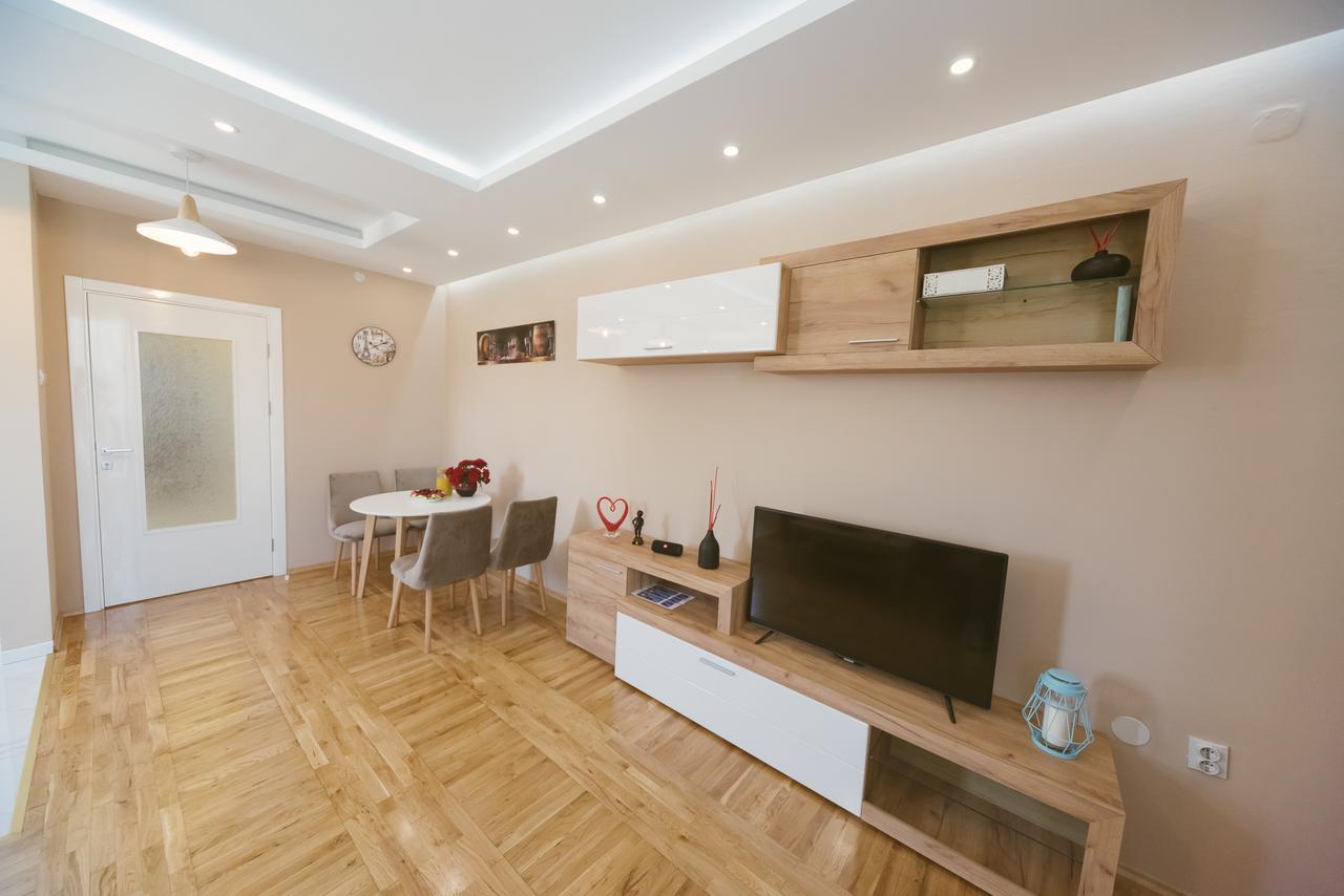 Apartment Luxury Explorer Podgorica Zewnętrze zdjęcie